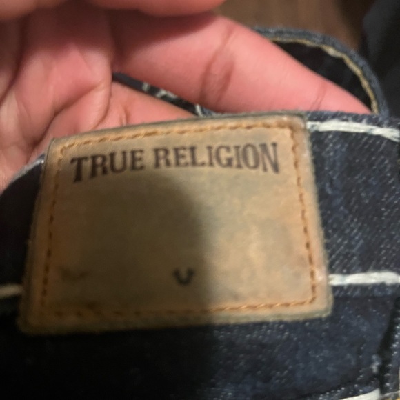 Woman’s true religion size 14 - Picture 2 of 4